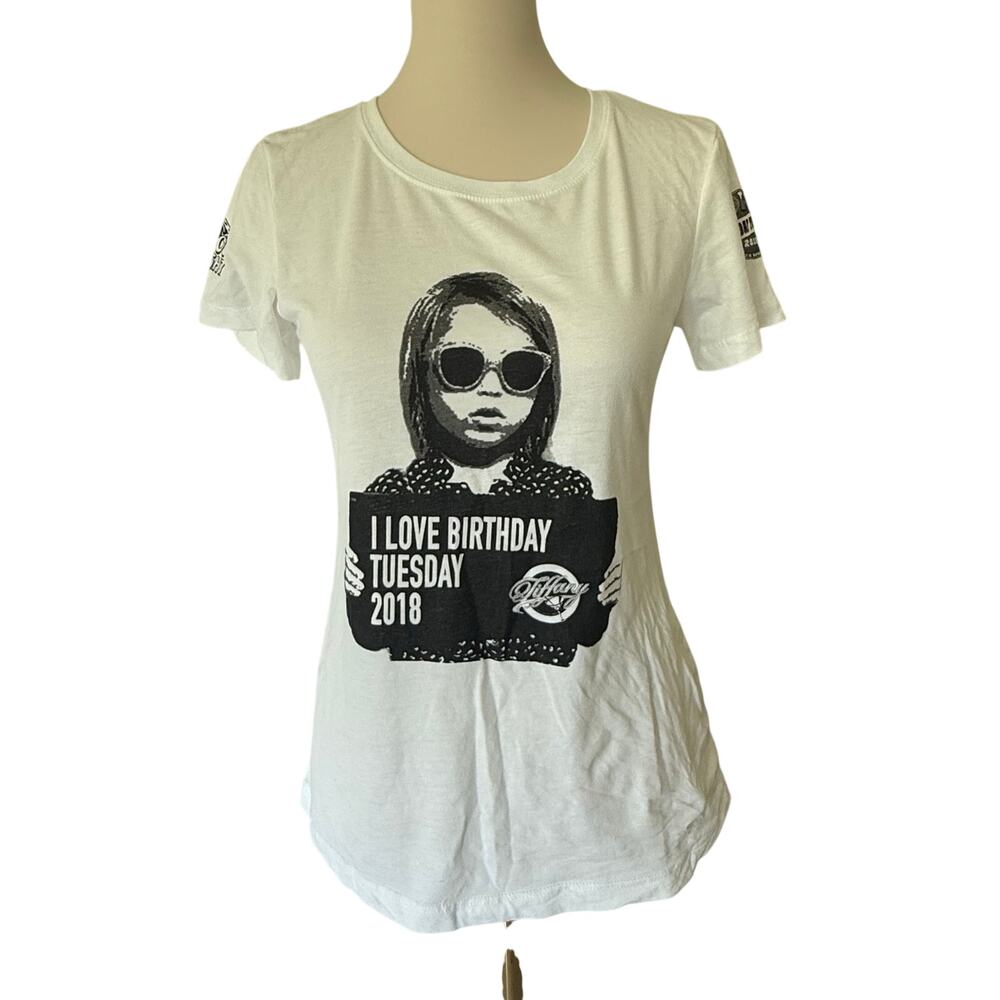 Graphic Tee Coors Light Womens Cotton Blend White Birthday Tuesday 2018 Bar L